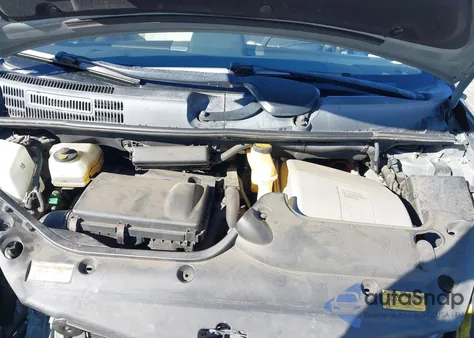 2005 Toyota Prius from USA, damaged, VIN JTDKB20U853036400